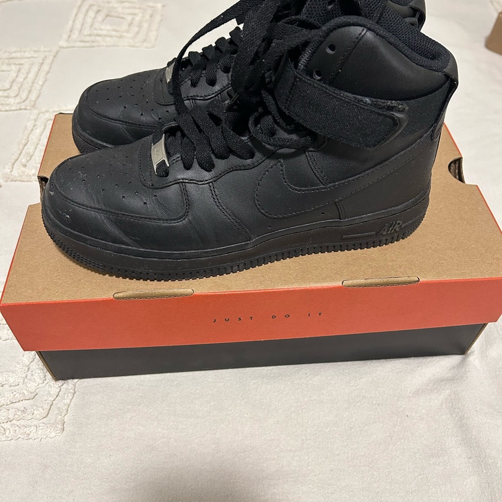 Nike Air Force 1 High Black Sneakers